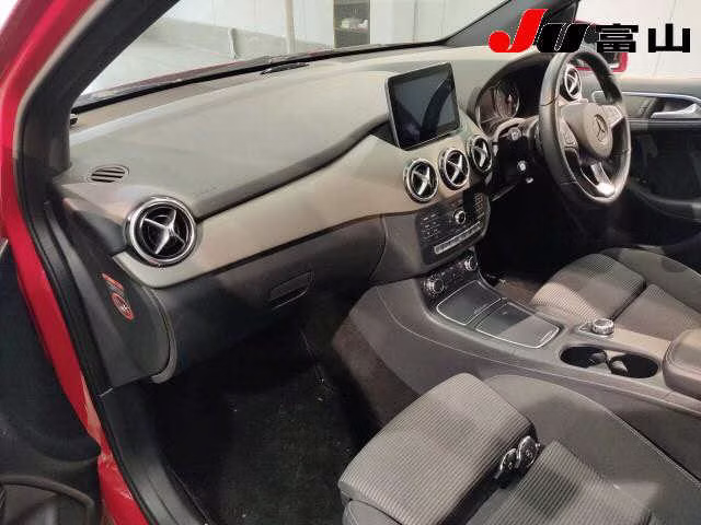 MERCEDES-BENZ B-CLASS