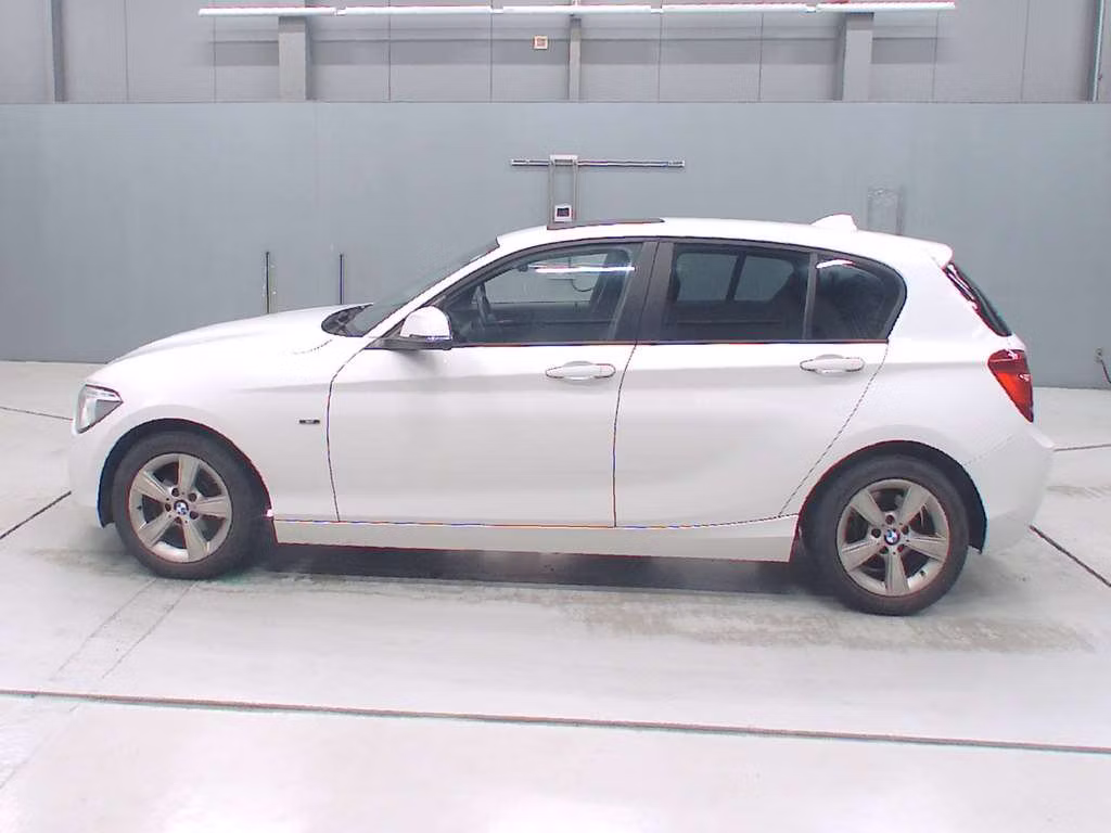 BMW 1-SERIES