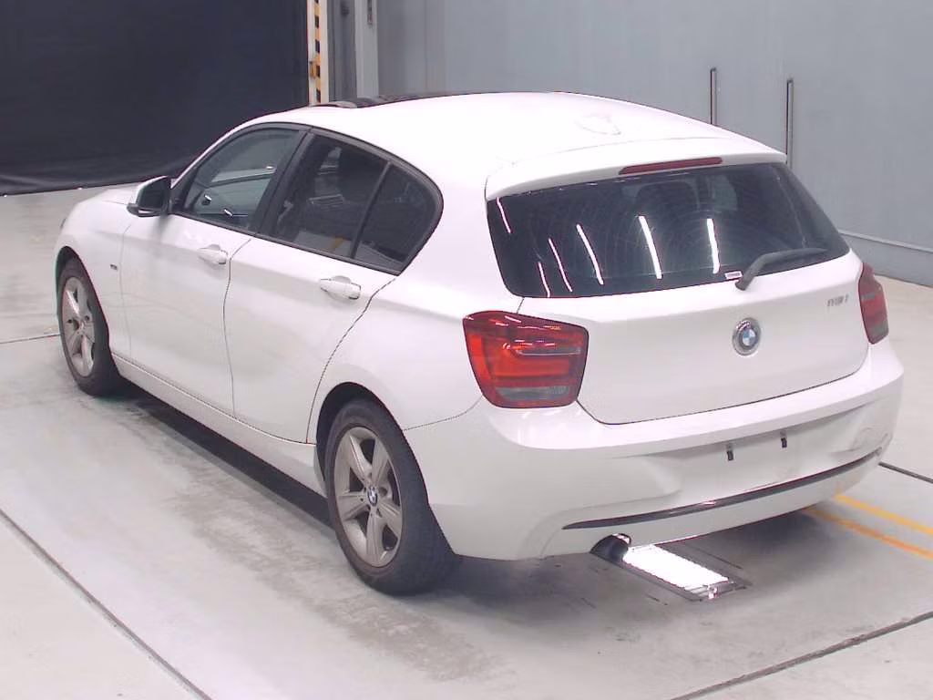 BMW 1-SERIES