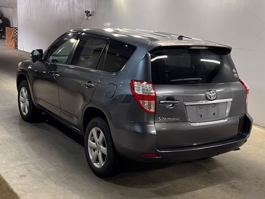 TOYOTA VANGUARD