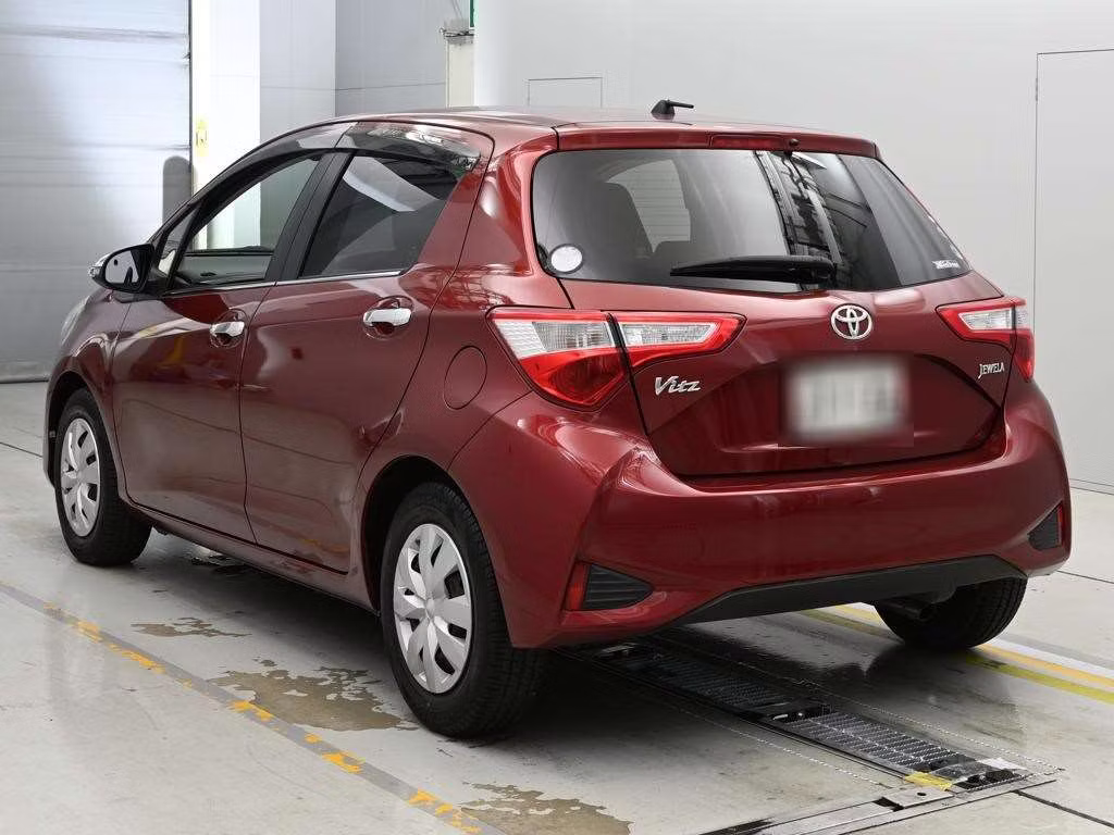 TOYOTA VITZ