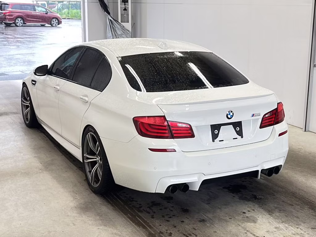 BMW M5