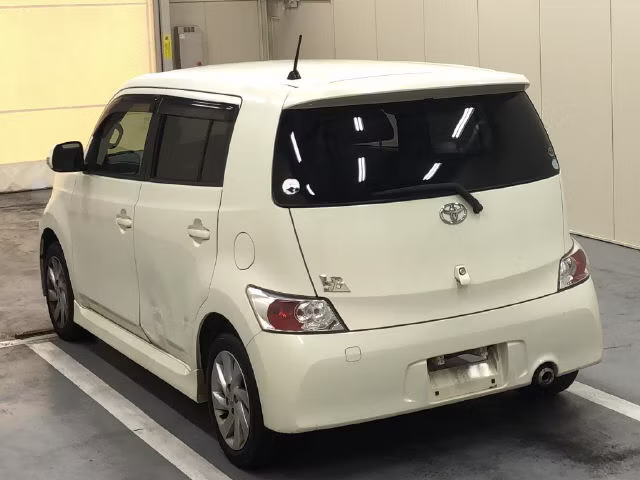 TOYOTA BB