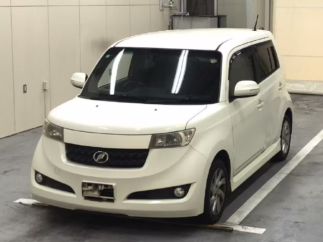 TOYOTA BB