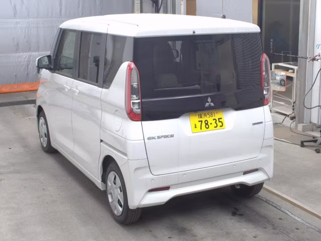 MITSUBISHI EK SPACE