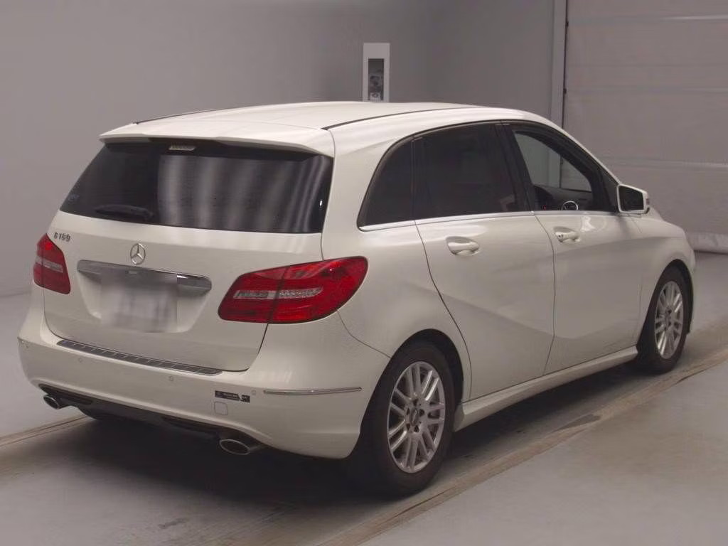 MERCEDES-BENZ B-CLASS