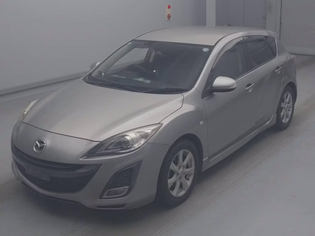 MAZDA AXELA