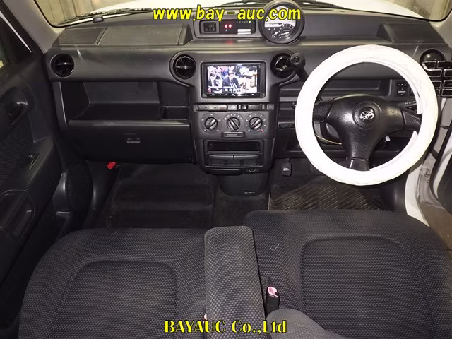 TOYOTA BB