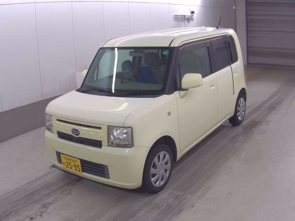 DAIHATSU MOVE CONTE