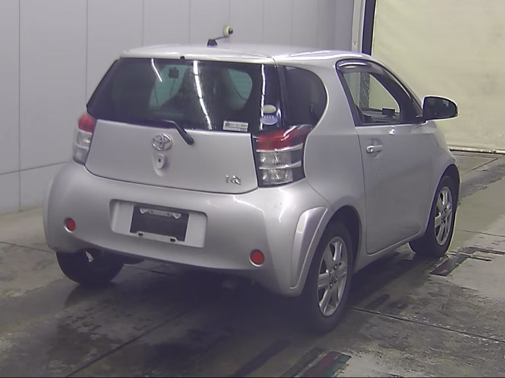 TOYOTA IQ