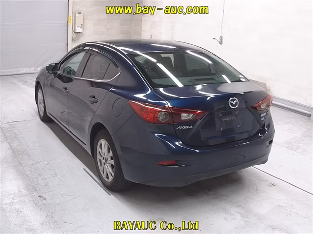 MAZDA AXELA