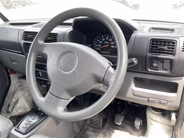 MITSUBISHI MINICAB