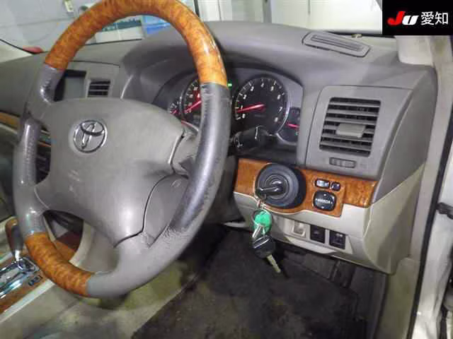 TOYOTA MARK II