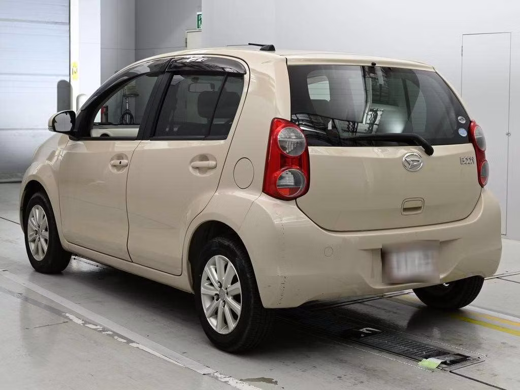 DAIHATSU BOON