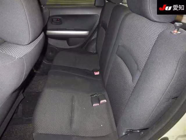 TOYOTA IST