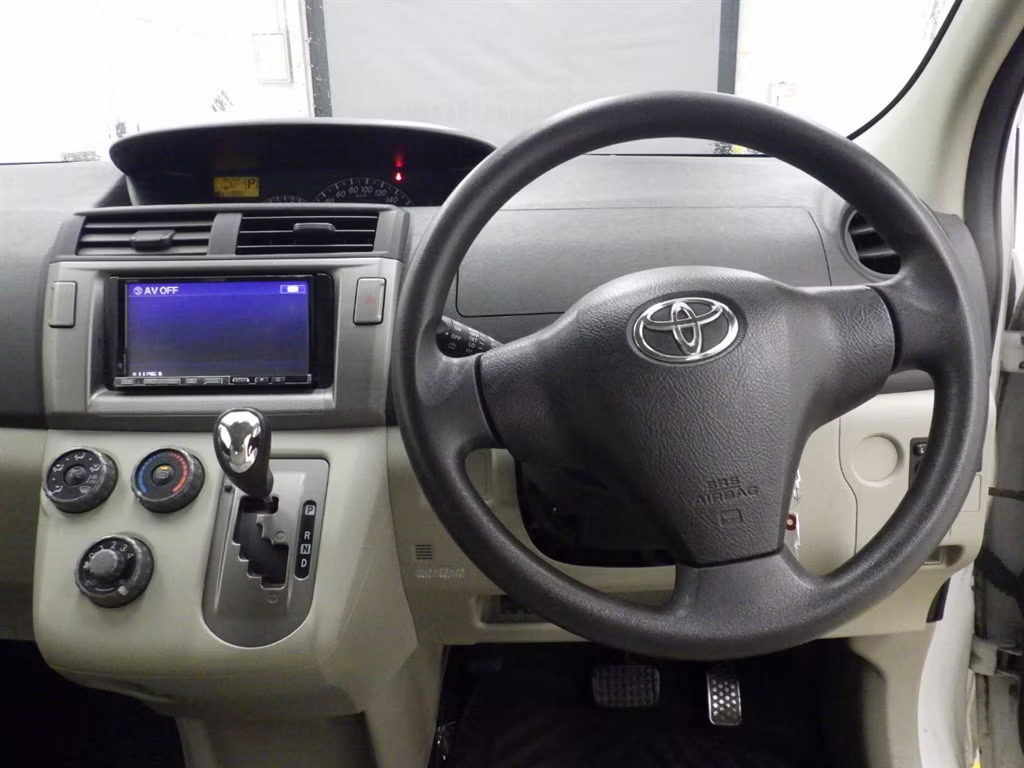 TOYOTA PASSO SETTE