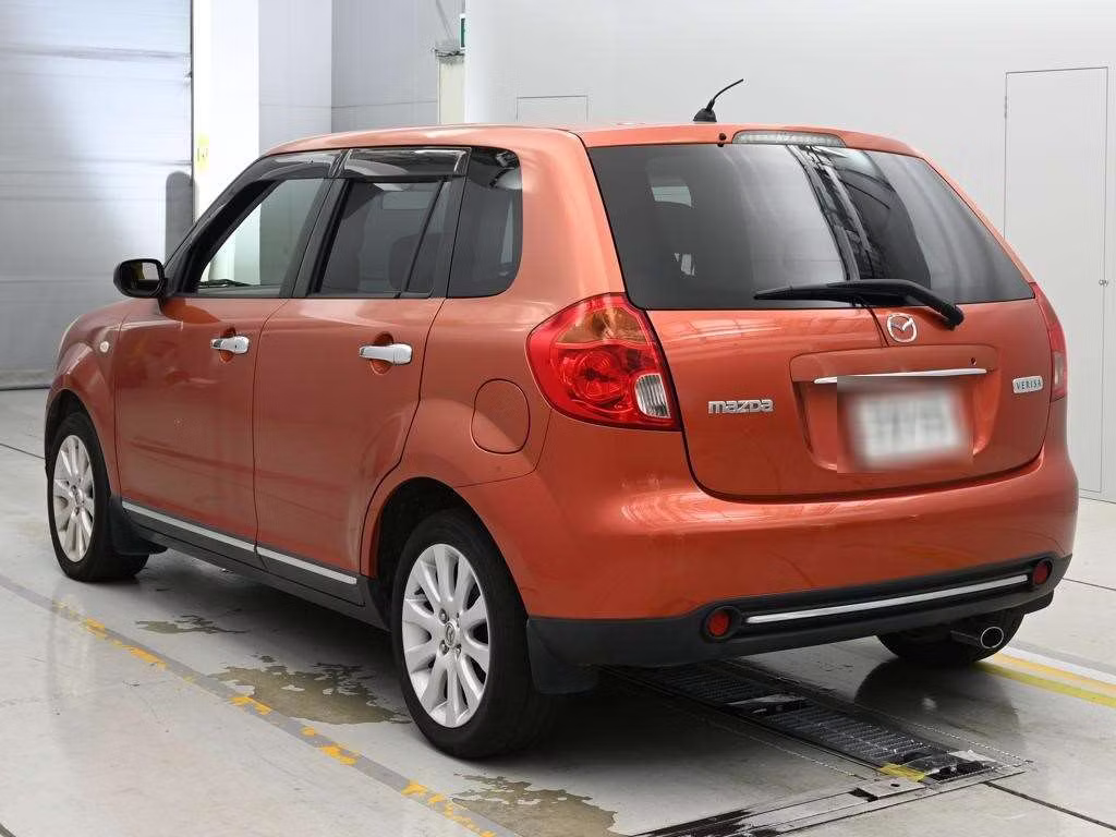 MAZDA VERISA