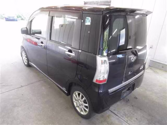 DAIHATSU TANTO EXE