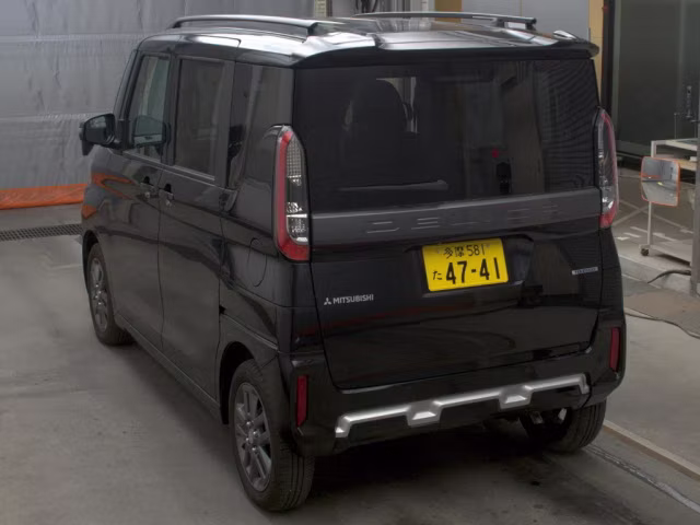 MITSUBISHI DELICA MINI