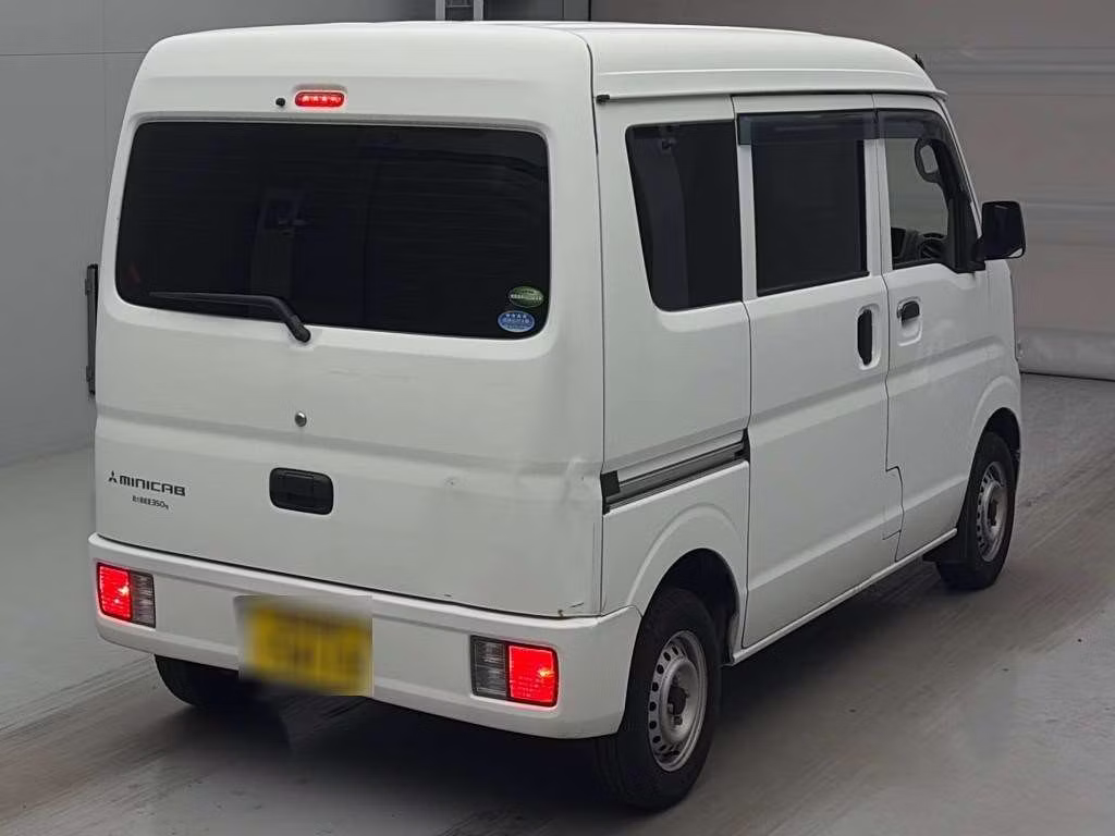 MITSUBISHI MINICAB