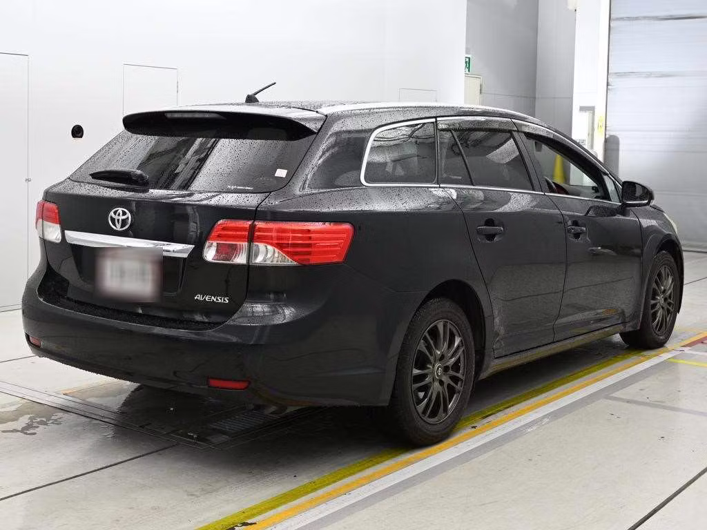 TOYOTA AVENSIS