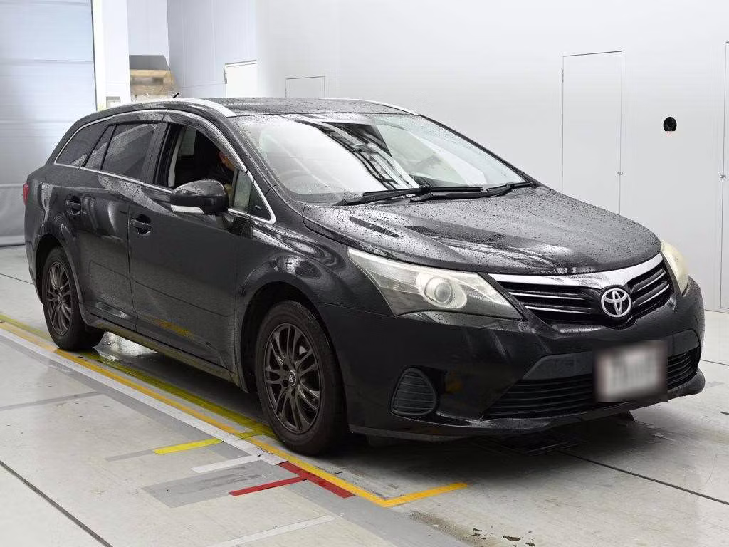 TOYOTA AVENSIS