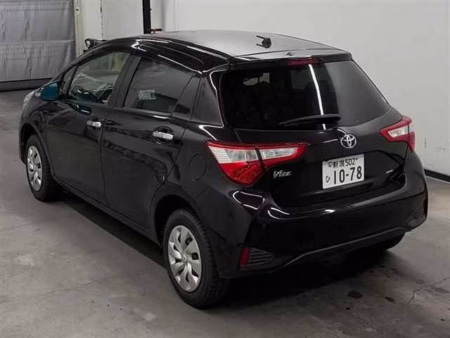 TOYOTA VITZ