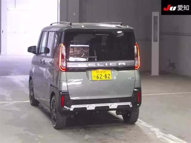 MITSUBISHI DELICA MINI