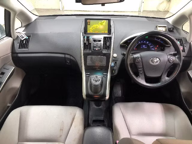 TOYOTA SAI