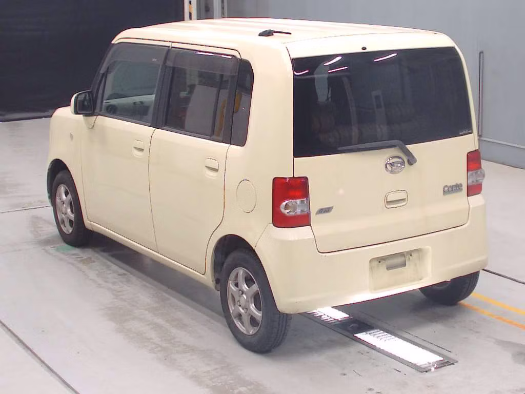 DAIHATSU MOVE CONTE
