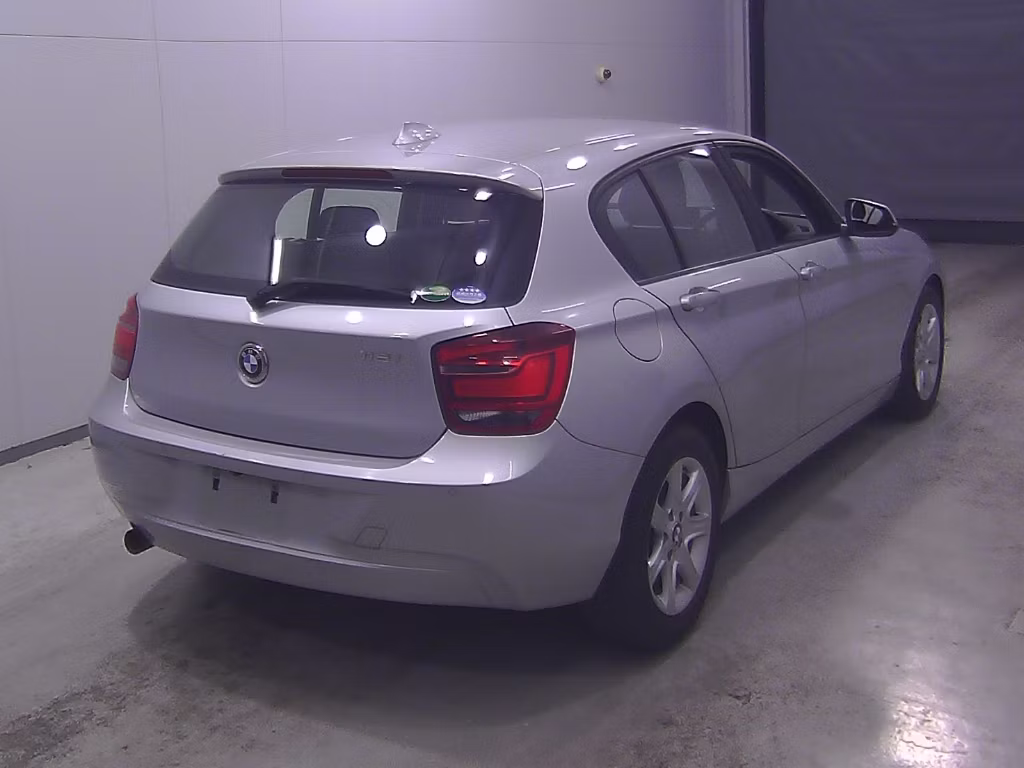BMW 1-SERIES