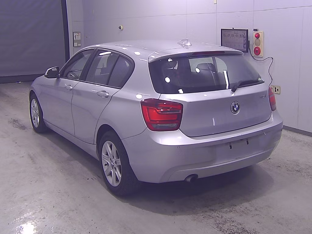 BMW 1-SERIES