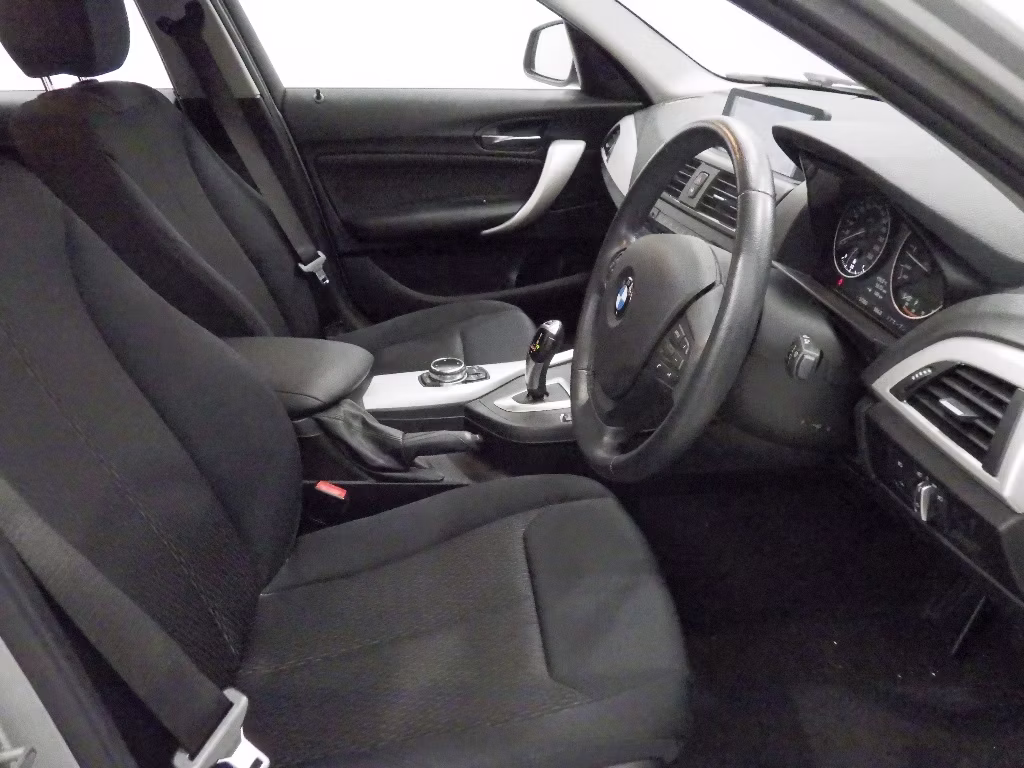 BMW 1-SERIES