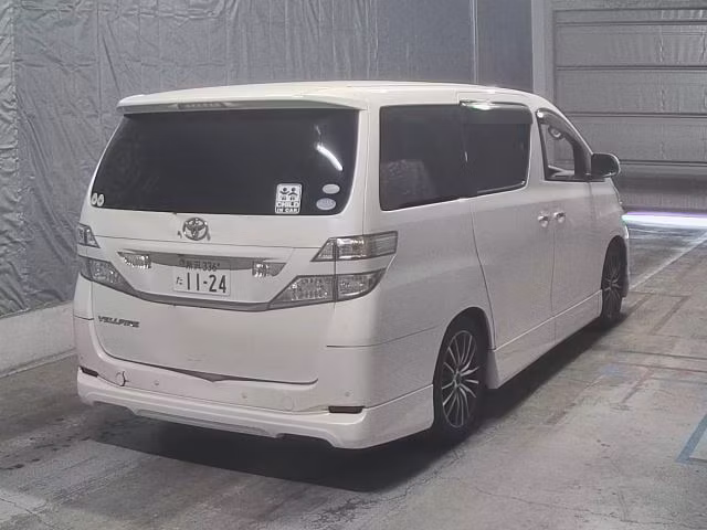 TOYOTA VELLFIRE