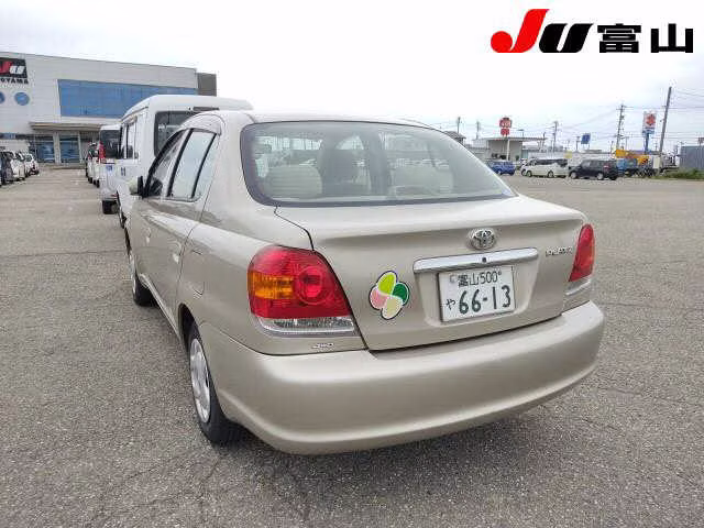 TOYOTA PLATZ