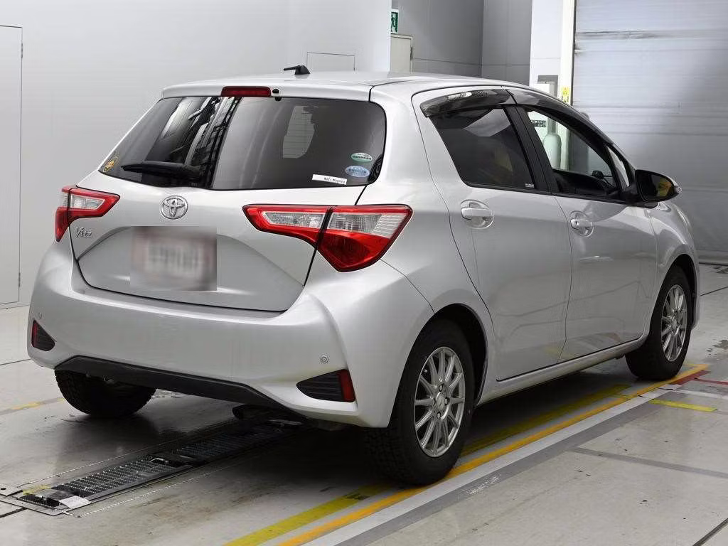 TOYOTA VITZ