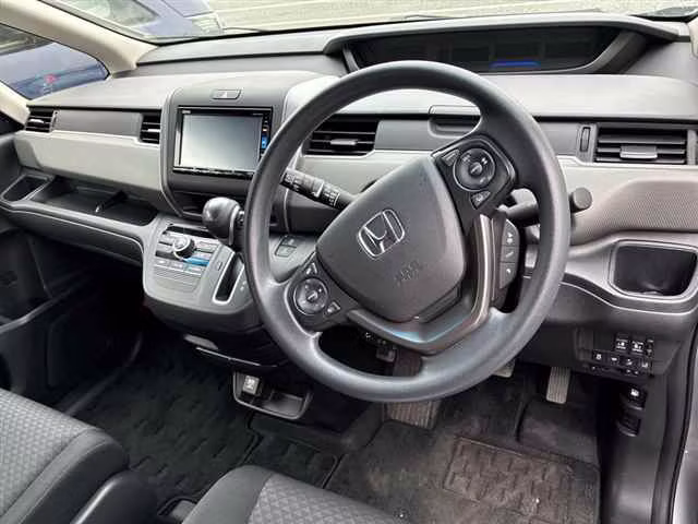 HONDA FREED+
