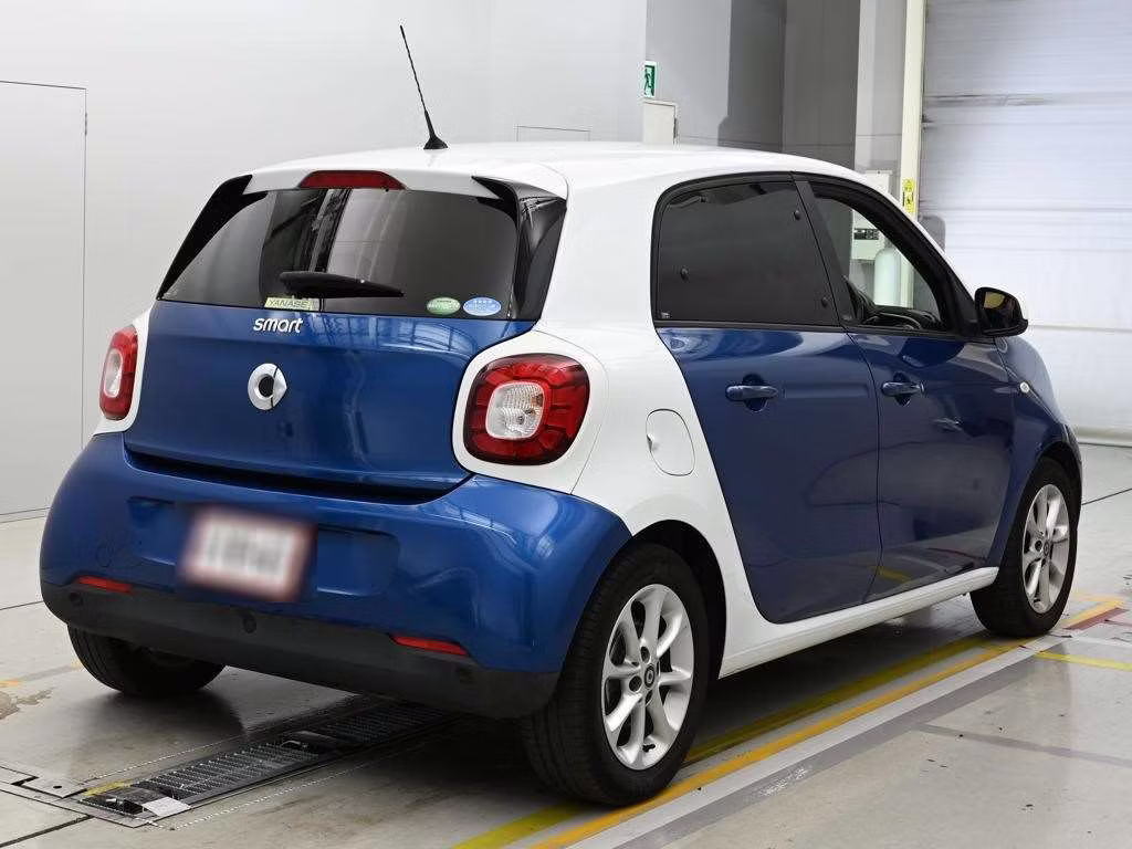 SMART FORFOUR