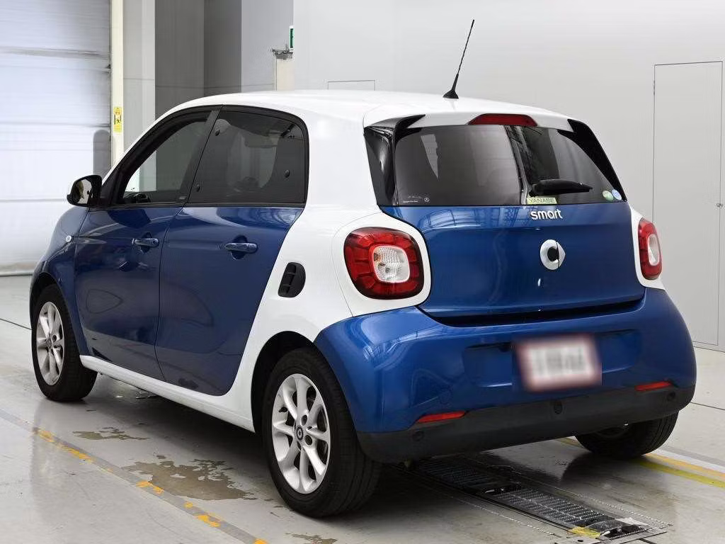 SMART FORFOUR