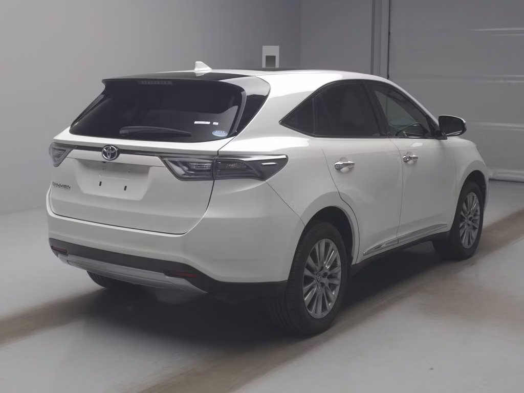 TOYOTA HARRIER