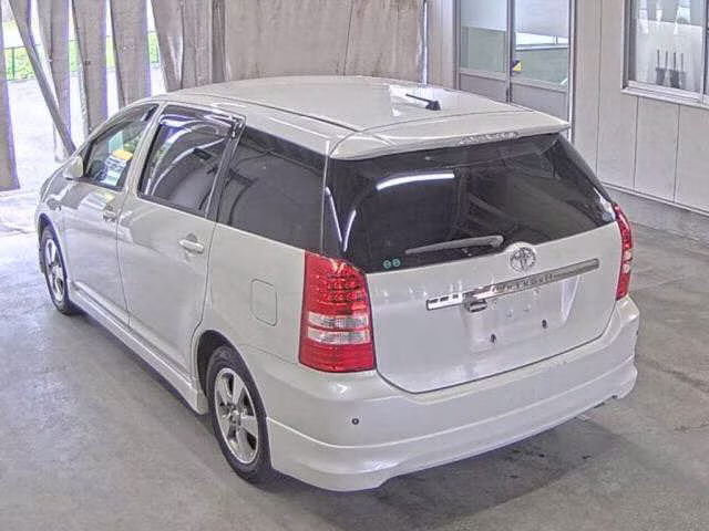 TOYOTA WISH