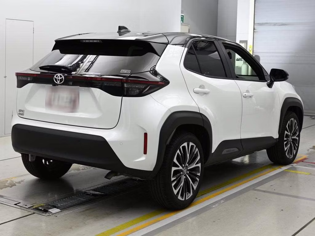 TOYOTA YARIS CROSS