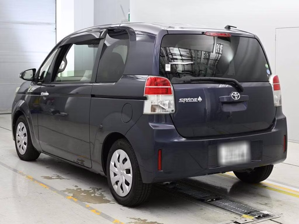 TOYOTA SPADE