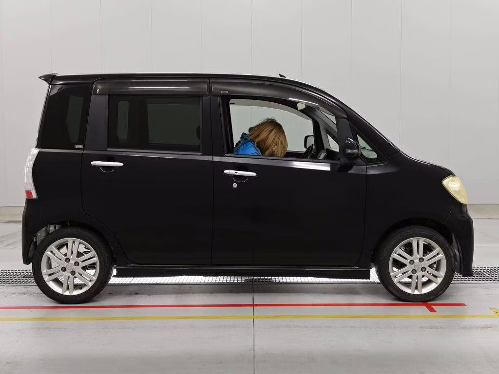 DAIHATSU TANTO EXE