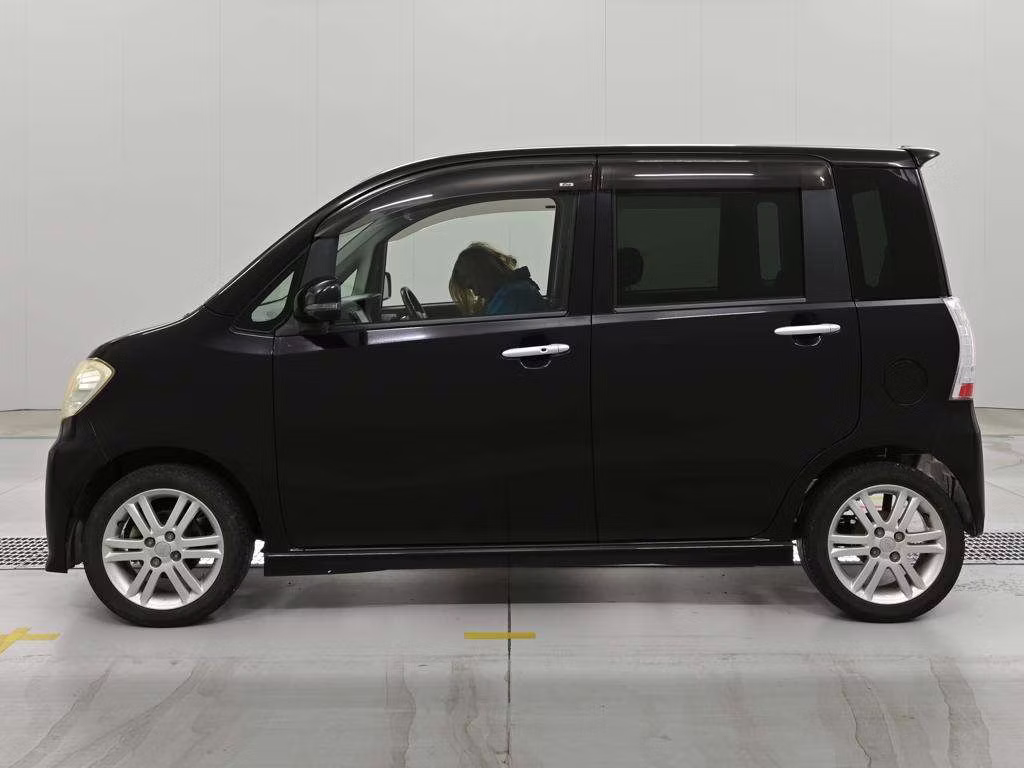 DAIHATSU TANTO EXE