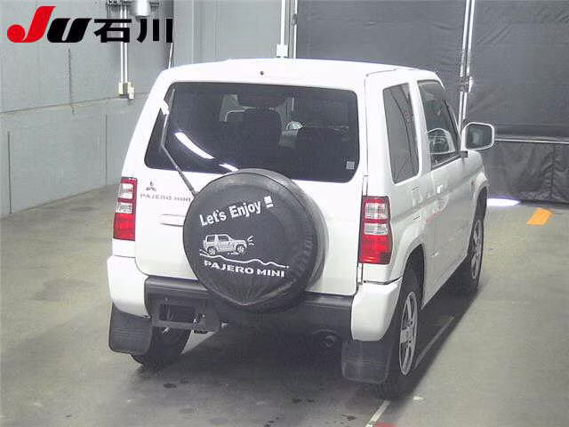 MITSUBISHI PAJERO MINI