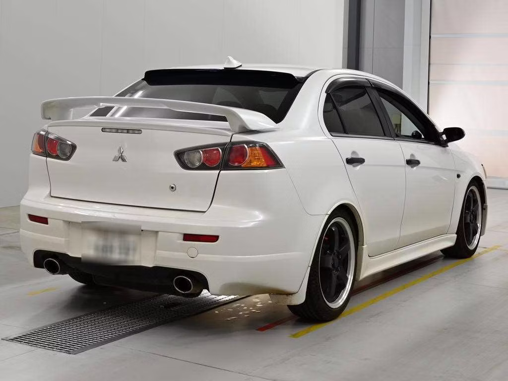 MITSUBISHI GALANT FORTIS