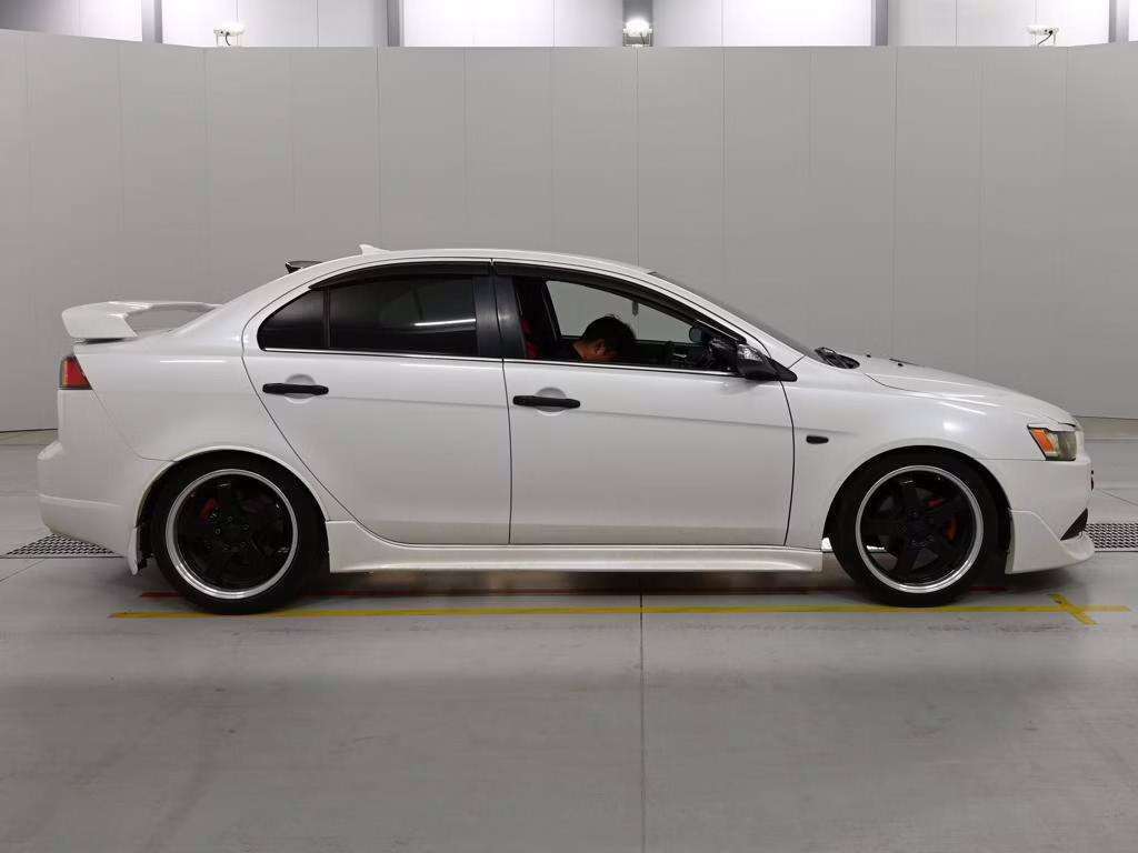 MITSUBISHI GALANT FORTIS