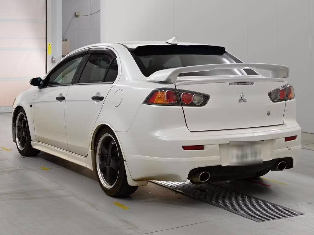 MITSUBISHI GALANT FORTIS