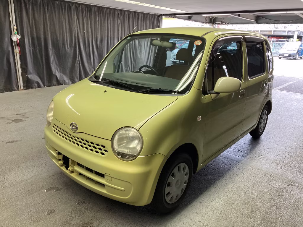 DAIHATSU MOVE LATTE